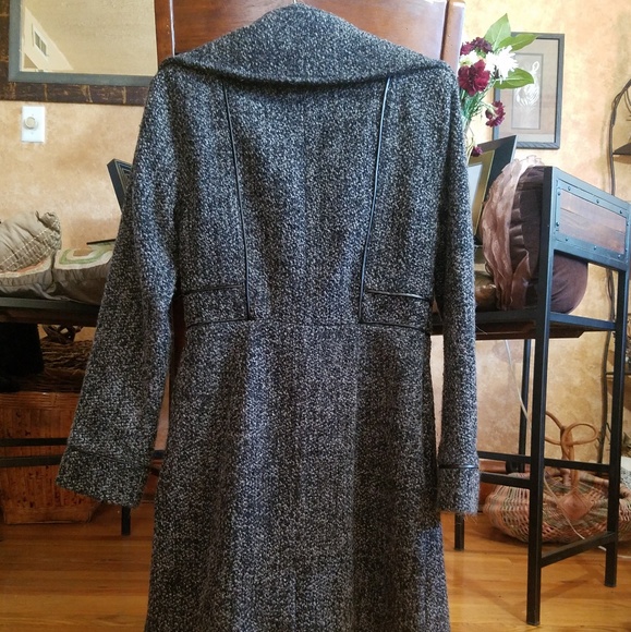 Black and gray wool coat size medium - Picture 3 of 8